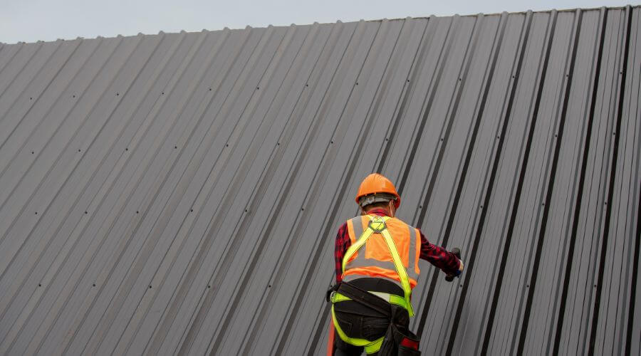 Professional metal roof installation services in Turtle Creek, PA